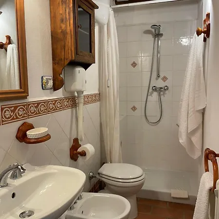 Country house Podere I Melograni Guardistallo